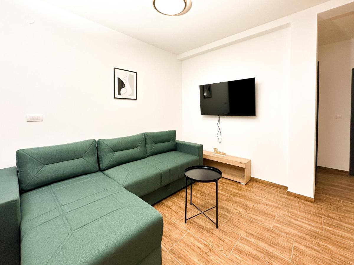 Kiko Apartmani Lux Ζρένιανιν Εξωτερικό φωτογραφία